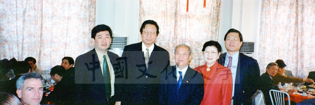 1999年11月28日董事長張鏡湖出席中國科學院遙感所建所20周年院慶暨祝賀陳述彭院士80華誕的圖檔，第12張，共12張