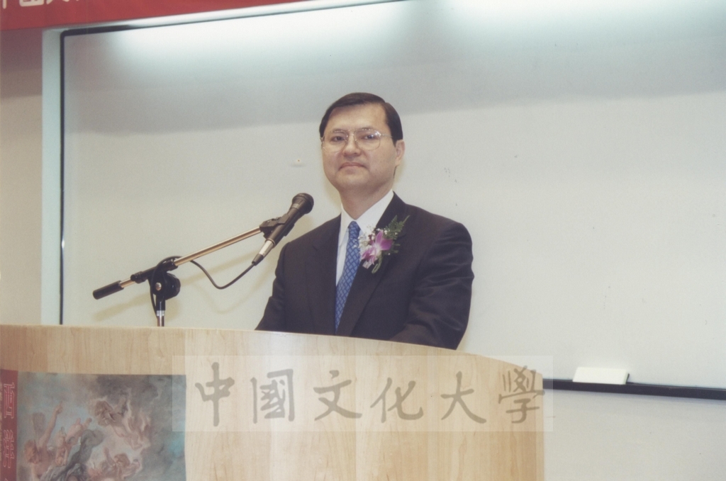 2000年10月1日「西洋名畫展」開幕典禮，教育部部長曾志朗、台北市長馬英九蒞臨會場致賀的圖檔，第17張，共26張