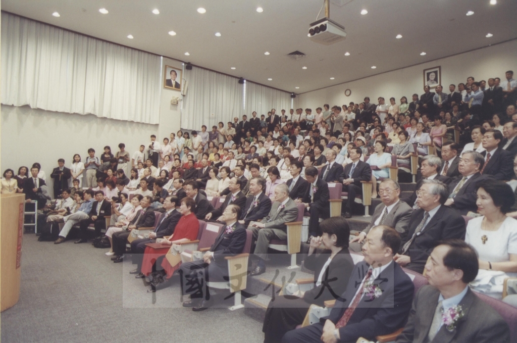 2000年10月1日「西洋名畫展」開幕典禮，教育部部長曾志朗、台北市長馬英九蒞臨會場致賀的圖檔，第20張，共26張