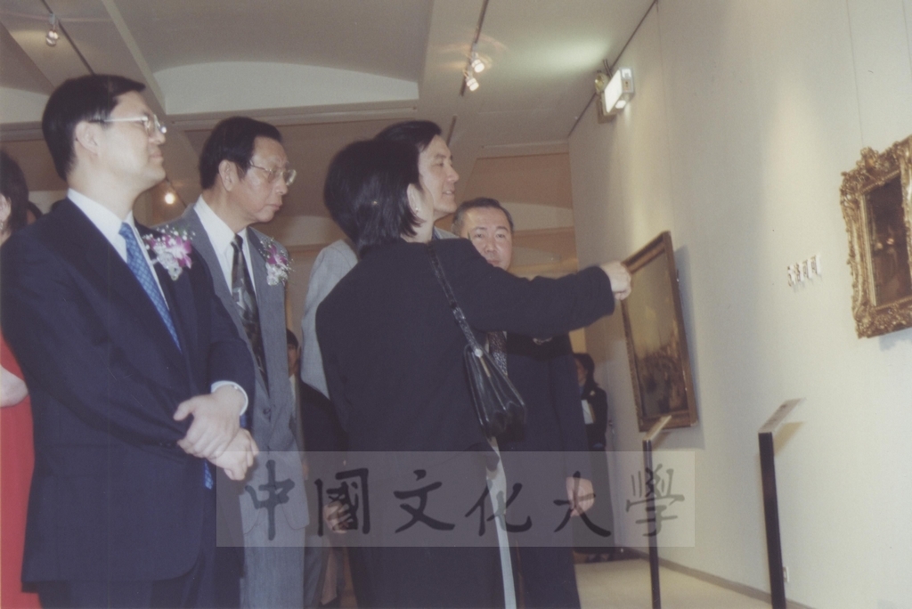 2000年10月1日教育部長曾志朗、台北市長馬英九參觀「西洋名畫展」的圖檔，第12張，共23張
