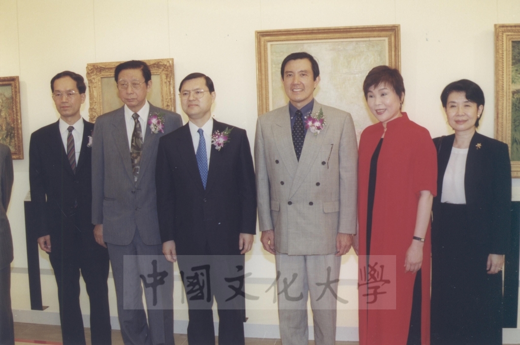 2000年10月1日教育部長曾志朗、台北市長馬英九參觀「西洋名畫展」的圖檔，第17張，共23張