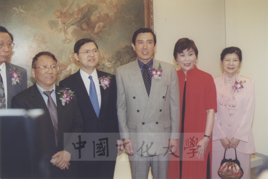 2000年10月1日教育部長曾志朗、台北市長馬英九參觀「西洋名畫展」的圖檔，第18張，共23張