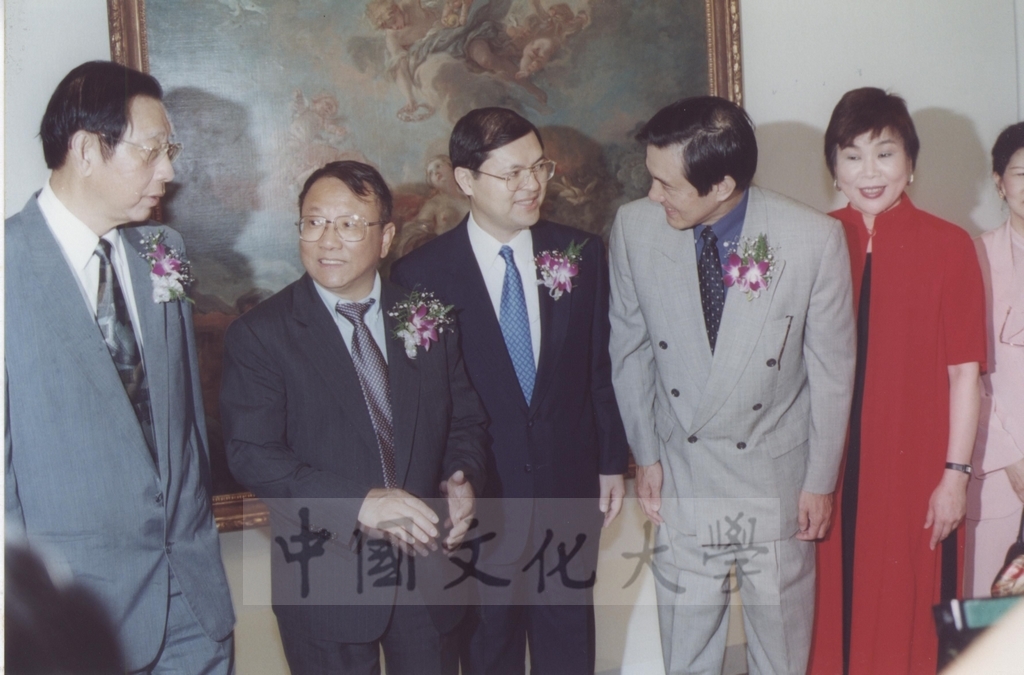 2000年10月1日教育部長曾志朗、台北市長馬英九參觀「西洋名畫展」的圖檔，第19張，共23張
