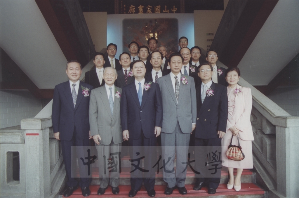 2000年10月1日日本東京富士美術館主席參事池田博正拜會國立國父紀念館館長張瑞濱的圖檔，第12張，共12張