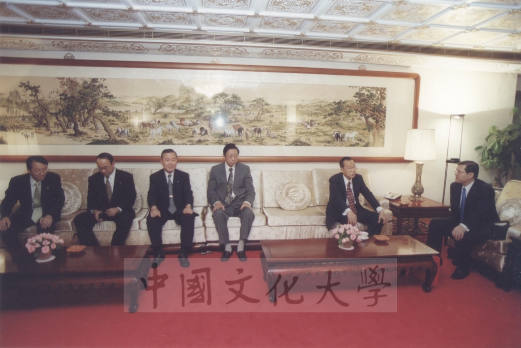 2000年10月1日日本東京富士美術館主席參事池田博正拜會亞東關係協會會長林金莖的圖檔，第1張，共1張