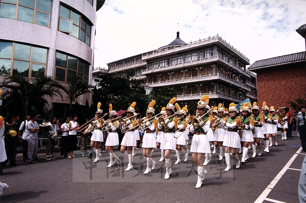 2001年6月8日中國文化大學八十九學年度畢業典禮的圖檔，第3張，共15張