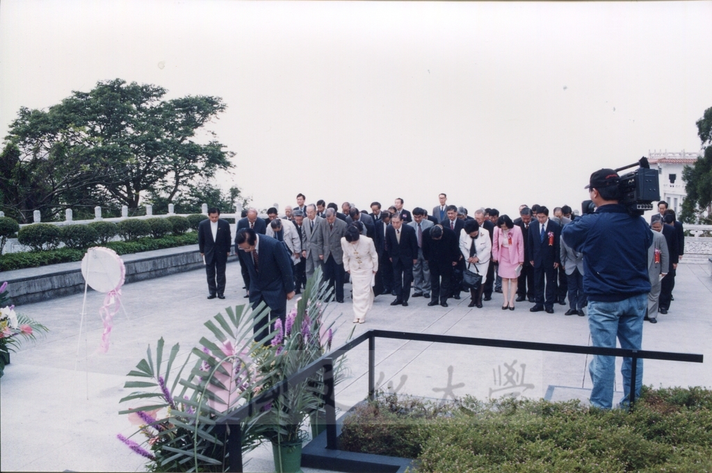 1999年3月1日中國文化大學建校37週年校慶慶祝大會的圖檔，第1張，共8張