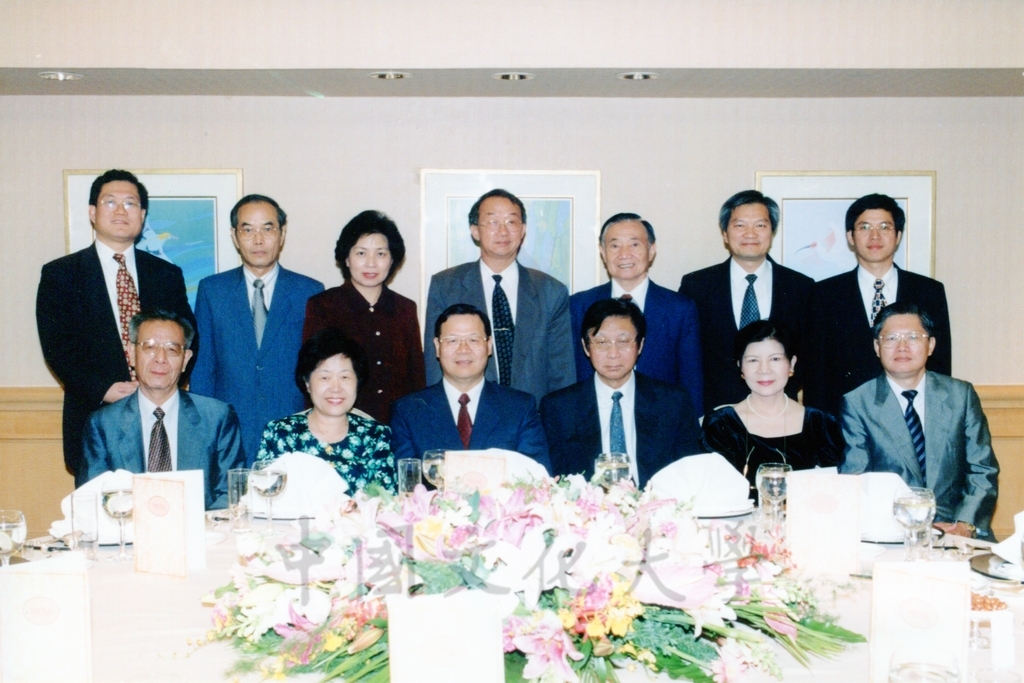 1998年9月21日法學院舉辦歡迎前法務部長廖正豪到校任教餐會的圖檔，第1張，共2張