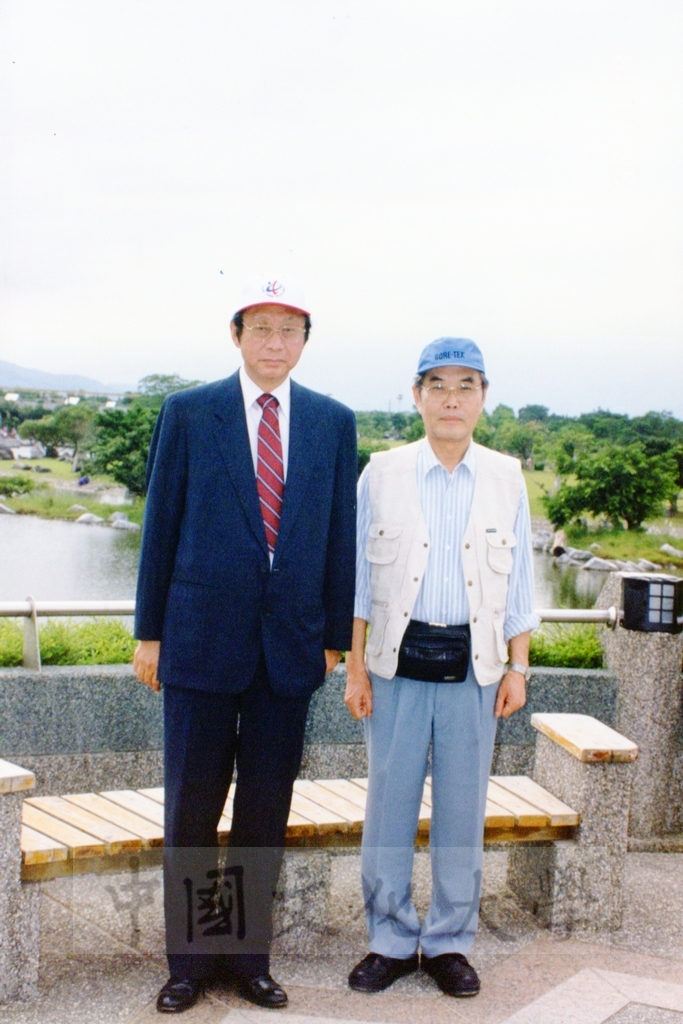 1998年11月14-15日董事長張鏡湖參加華岡藝校太平山自強活動的圖檔，第5張，共19張