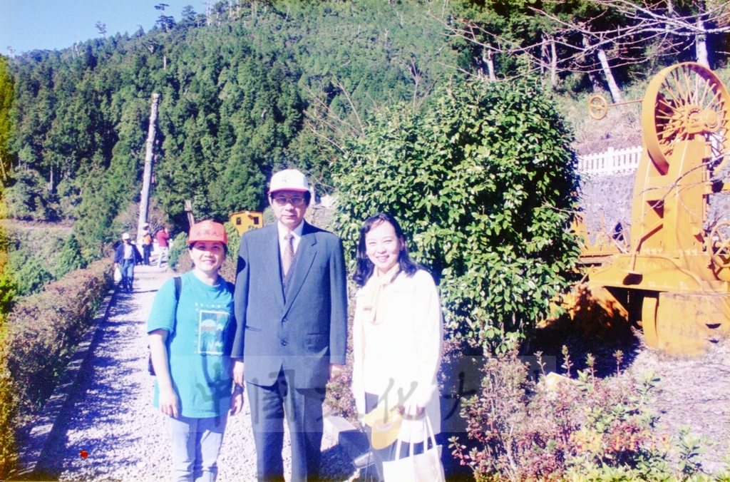 1998年11月14-15日董事長張鏡湖參加華岡藝校太平山自強活動的圖檔，第15張，共19張