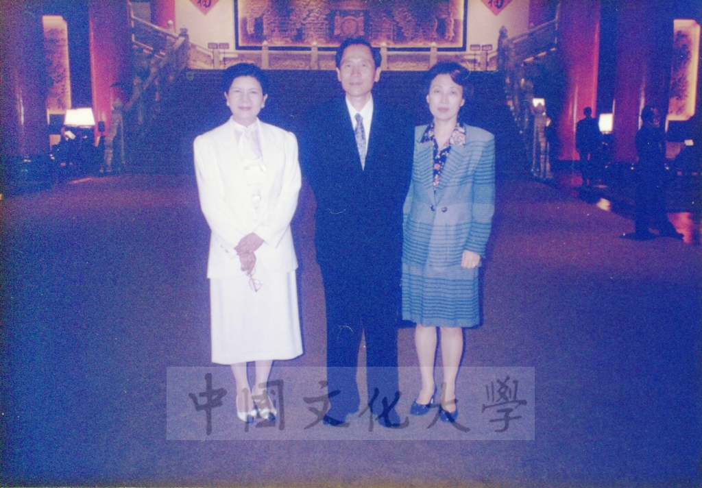 1997年3月21日韓國慶南大學校長朴在圭及夫人金仙香等一行7人蒞校訪問並與本校締結姊妹校的圖檔，第14張，共28張