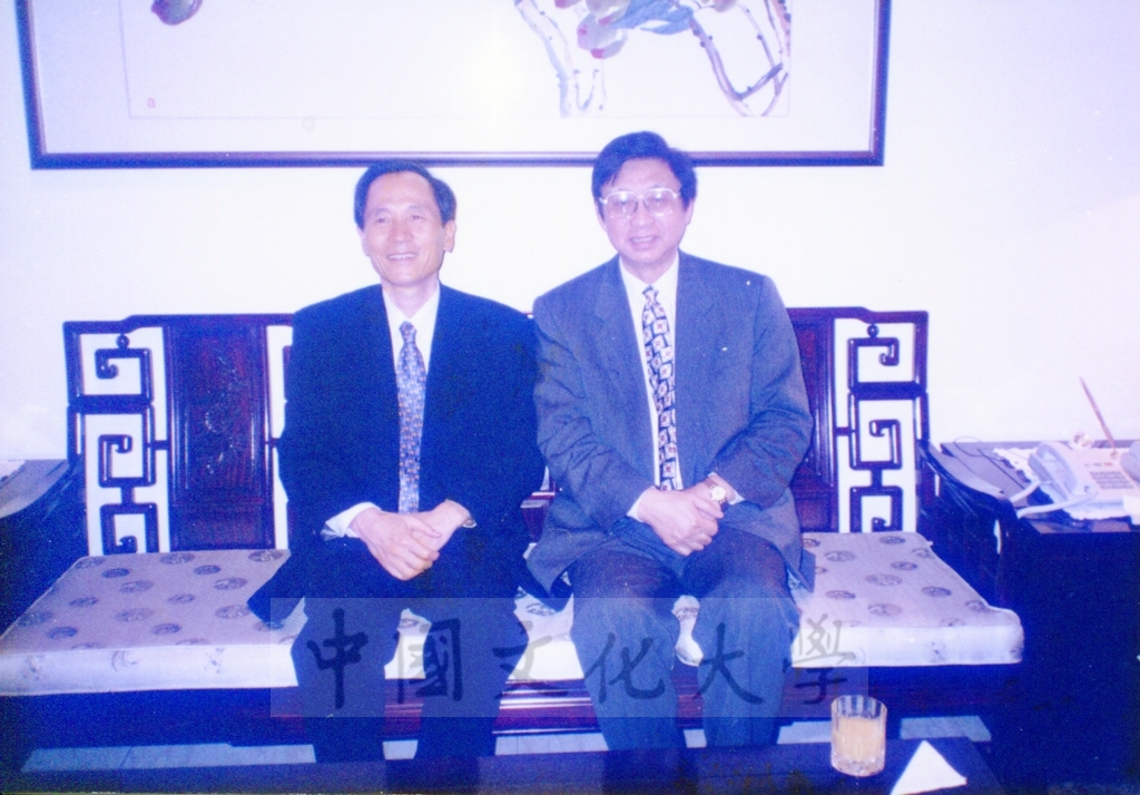 1997年3月21日韓國慶南大學校長朴在圭及夫人金仙香等一行7人蒞校訪問並與本校締結姊妹校的圖檔，第16張，共28張
