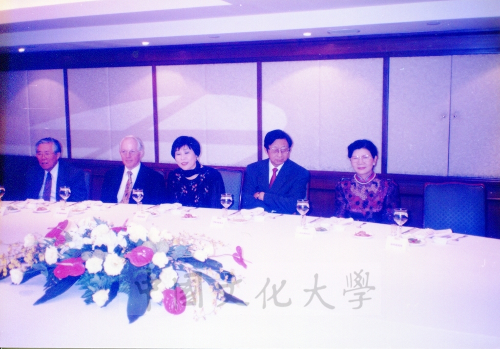 1997年3月21日韓國慶南大學校長朴在圭及夫人金仙香等一行7人蒞校訪問並與本校締結姊妹校的圖檔，第27張，共28張