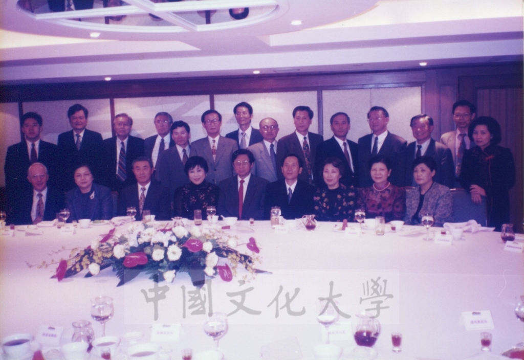 1997年3月21日韓國慶南大學校長朴在圭及夫人金仙香等一行7人蒞校訪問並與本校締結姊妹校的圖檔，第28張，共28張