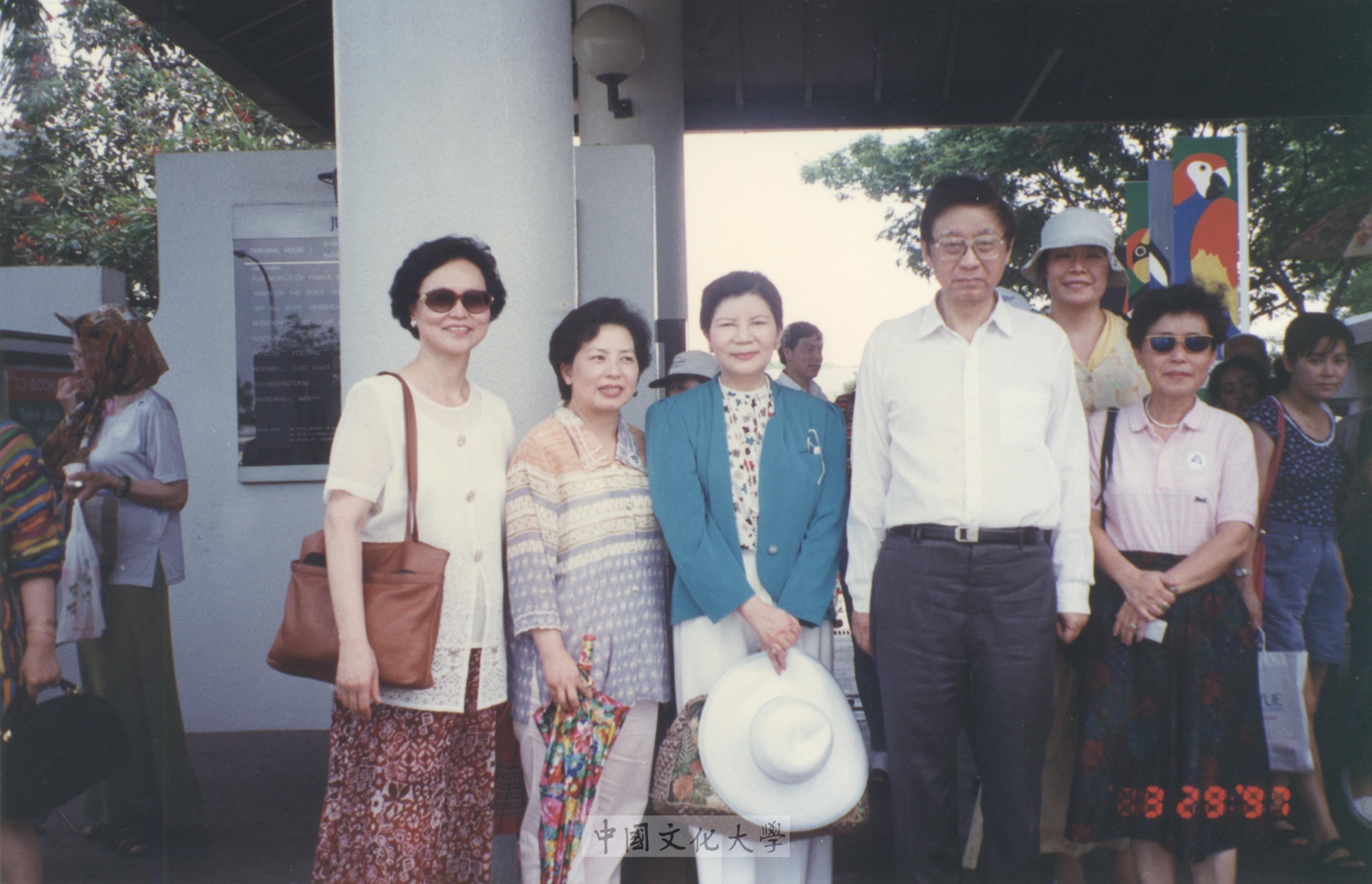 1997年3月29日至4月1日本校教職員自強活動在董事長張鏡湖、校長林彩梅引領下前往新加坡獅城四日遊的圖檔，第4張，共16張