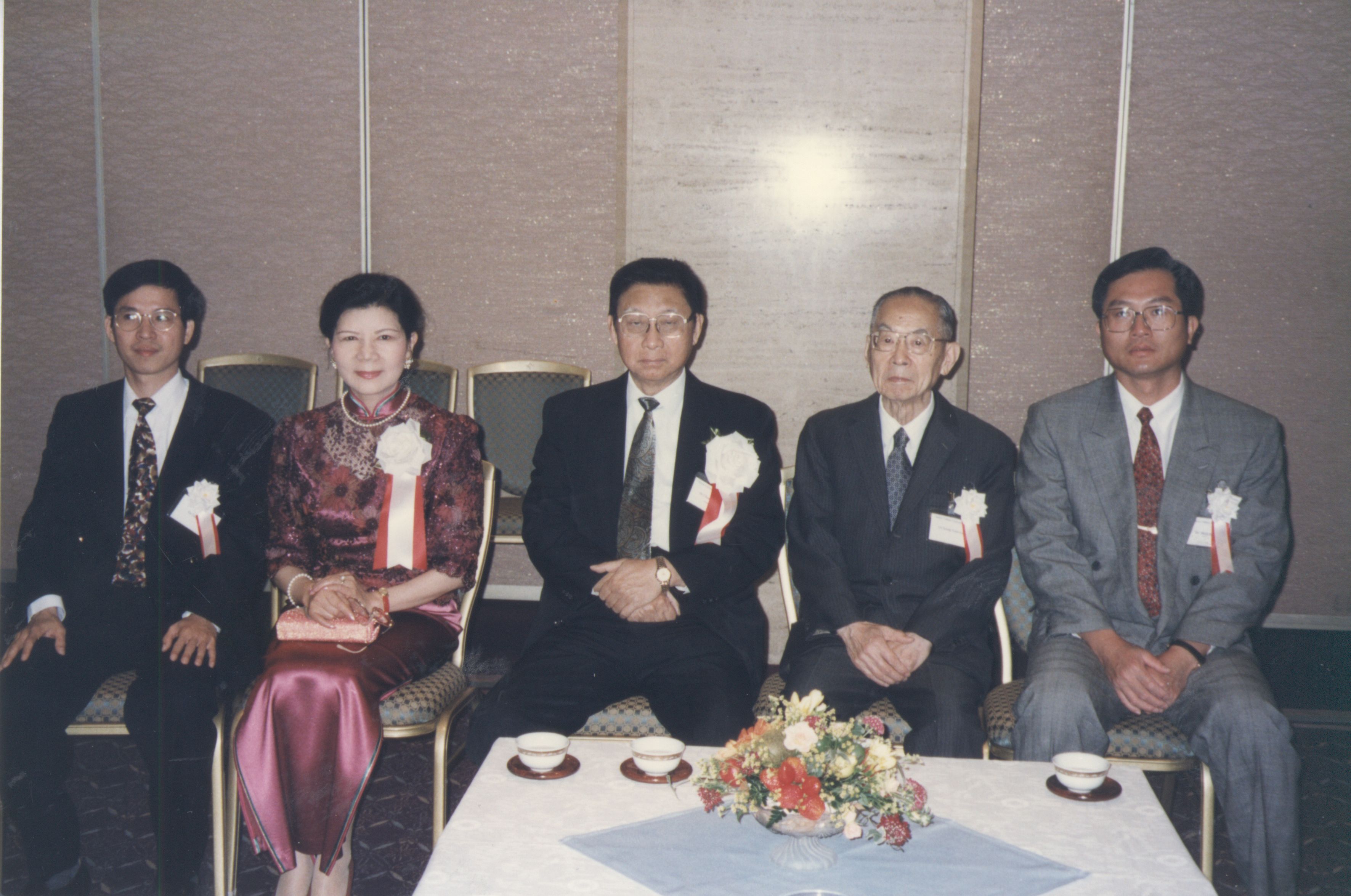 1997年11月4日董事長張鏡湖帶領校長林彩梅、教授宋越倫、總務長唐彥博、日文系主任徐興慶參加國士館創立80週年紀念典禮的圖檔，第10張，共13張