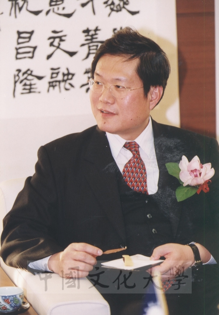 2002年11月27日董事長張鏡湖率校長林彩梅等一行六人拜會日本國士館大學理事長西原春夫、校長三浦信行的圖檔，第36張，共50張