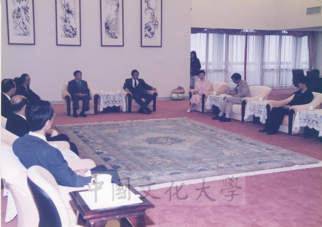 2000年5月19日韓國慶南大學理事長趙根沃率訪問團蒞校參訪的圖檔，第10張，共27張