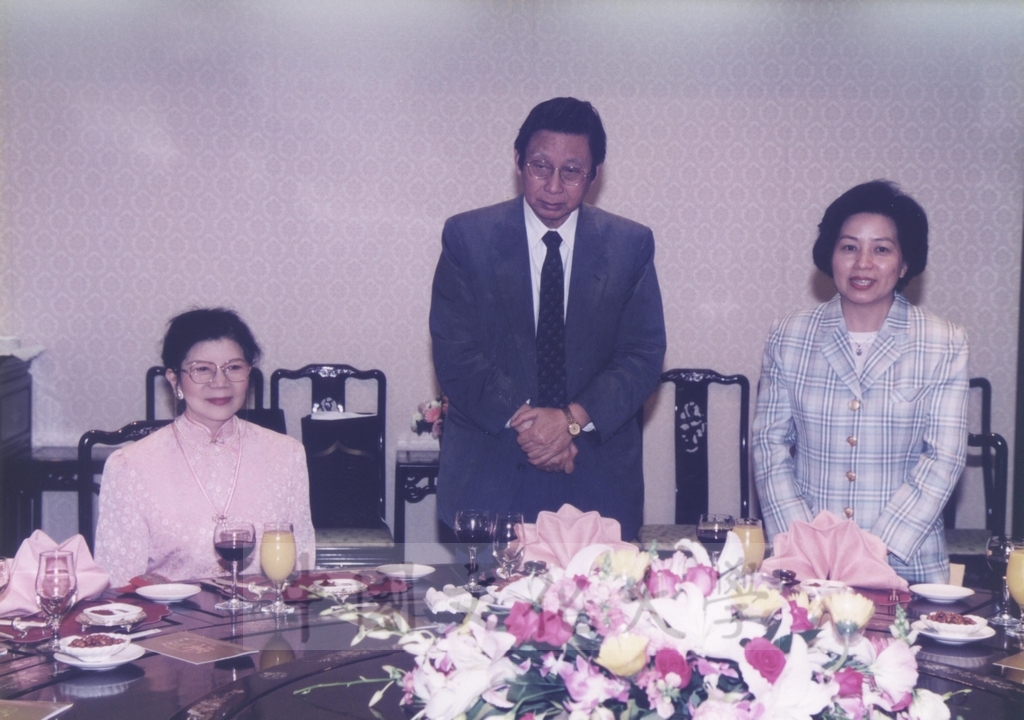 2000年5月19日韓國慶南大學理事長趙根沃率訪問團蒞校參訪的圖檔，第22張，共27張