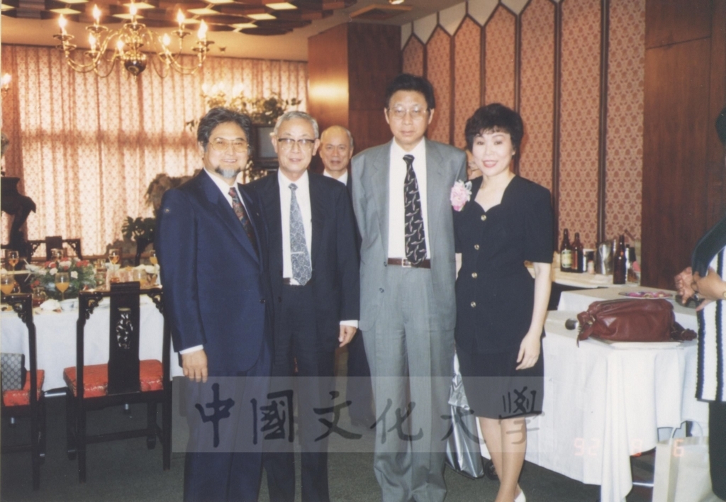 1992年8月5日至7日日本別府大學理事長西村駿一率訪問團蒞臨本校參訪並拜會董事長張鏡湖的圖檔，第3張，共10張