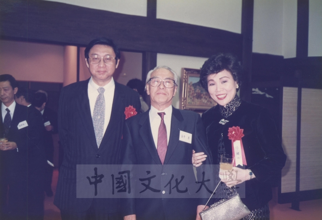 1991年4月3日董事長張鏡湖一行五人參加由日本友人姚旭燈先生、櫻井英太郎先生、關正夫先生等人於日本石油公司貴賓館所舉行的歡迎酒會的圖檔，第25張，共36張
