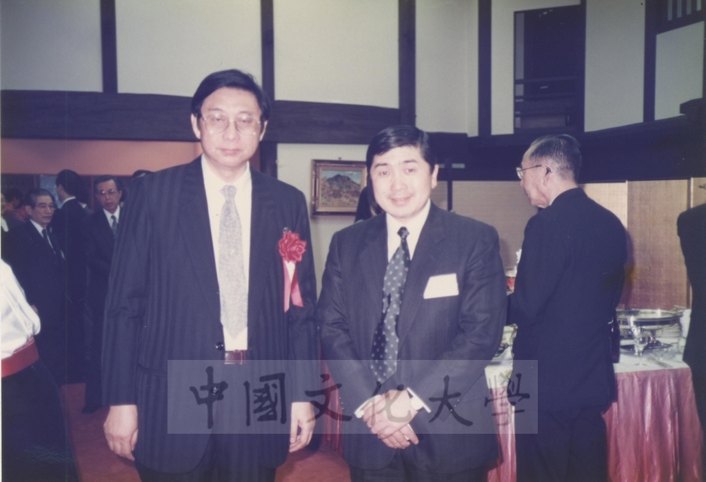 1991年4月3日董事長張鏡湖一行五人參加由日本友人姚旭燈先生、櫻井英太郎先生、關正夫先生等人於日本石油公司貴賓館所舉行的歡迎酒會的圖檔，第26張，共36張