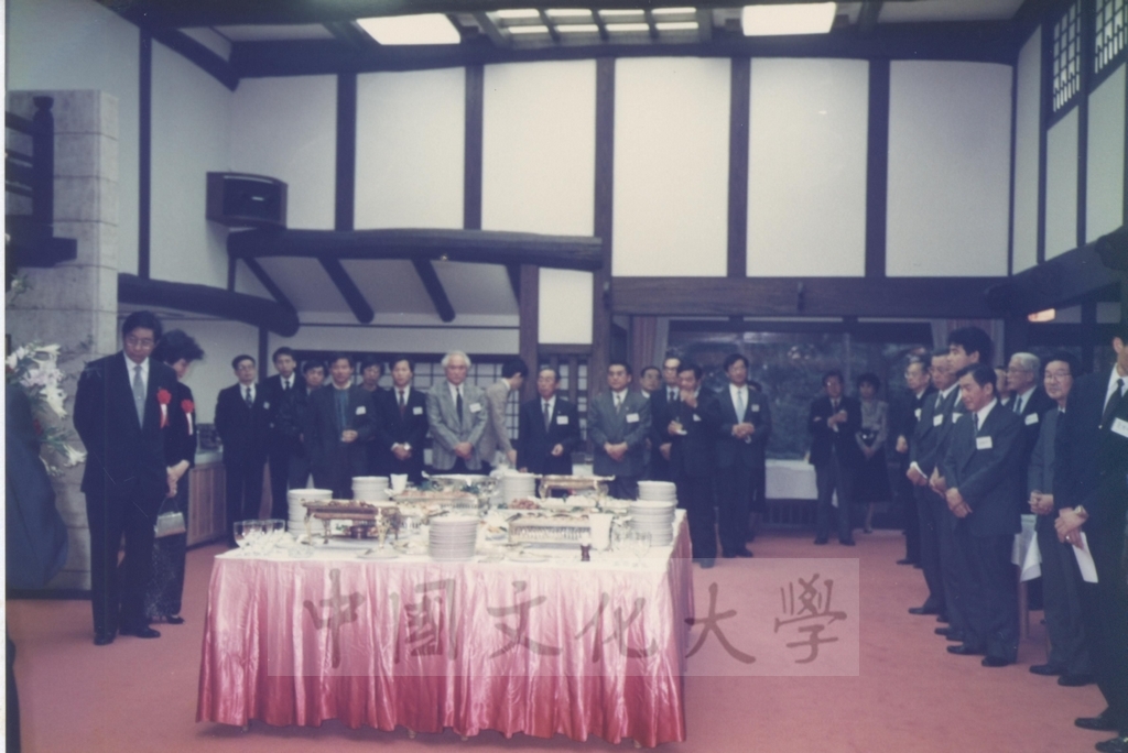 1991年4月3日董事長張鏡湖一行五人參加由日本友人姚旭燈先生、櫻井英太郎先生、關正夫先生等人於日本石油公司貴賓館所舉行的歡迎酒會的圖檔，第30張，共36張