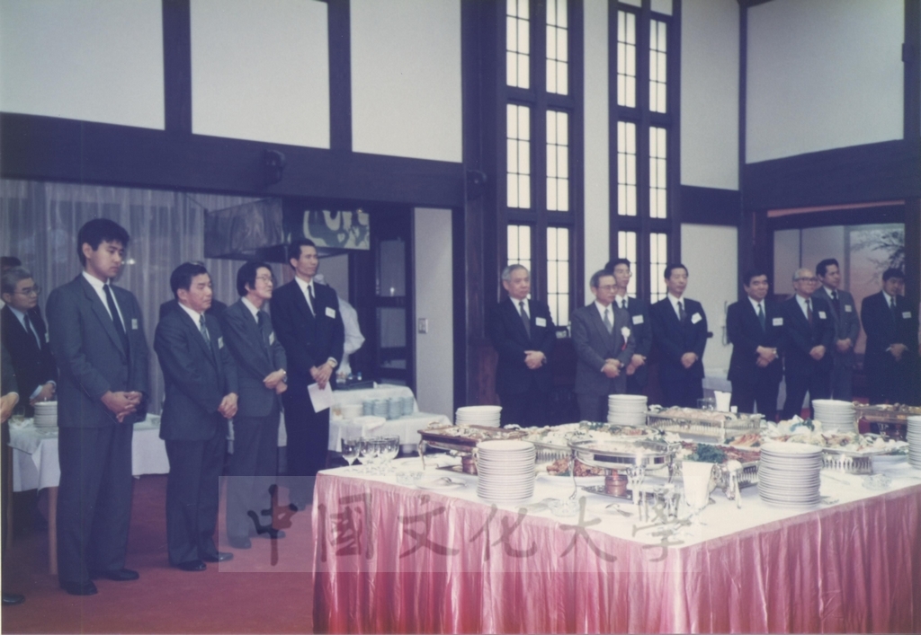 1991年4月3日董事長張鏡湖一行五人參加由日本友人姚旭燈先生、櫻井英太郎先生、關正夫先生等人於日本石油公司貴賓館所舉行的歡迎酒會的圖檔，第31張，共36張