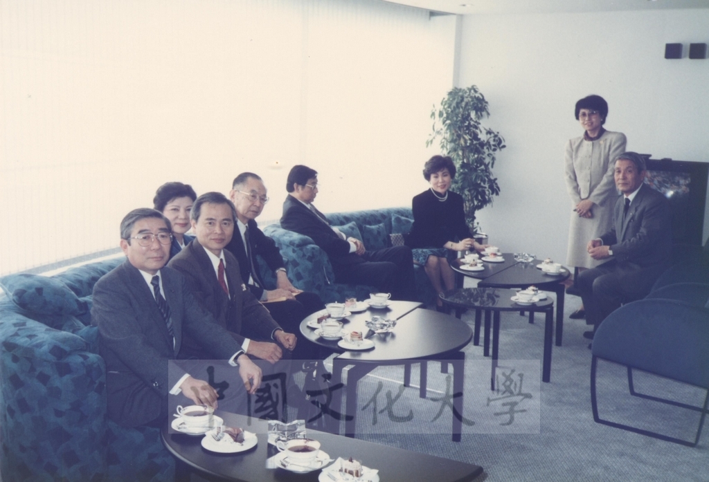 1991年4月5日董事長張鏡湖一行五人參訪日本筑波大學的圖檔，第6張，共10張