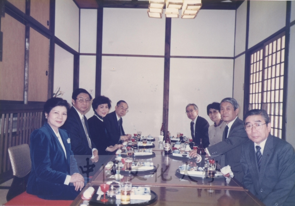 1991年4月5日董事長張鏡湖一行五人參訪日本筑波大學的圖檔，第7張，共10張