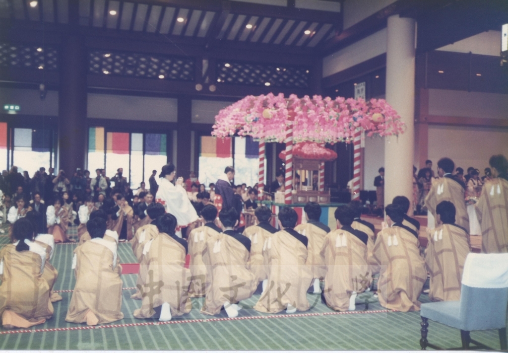1991年4月7日董事長張鏡湖一行五人前往橫濱訪問日本孝道教團統理岡野正貫夫婦並參加該團恭祝釋迦佛聖誕祭典的圖檔，第8張，共15張