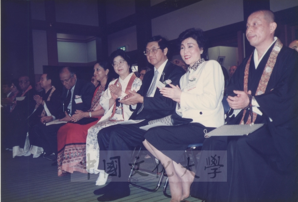1991年4月7日董事長張鏡湖一行五人前往橫濱訪問日本孝道教團統理岡野正貫夫婦並參加該團恭祝釋迦佛聖誕祭典的圖檔，第13張，共15張