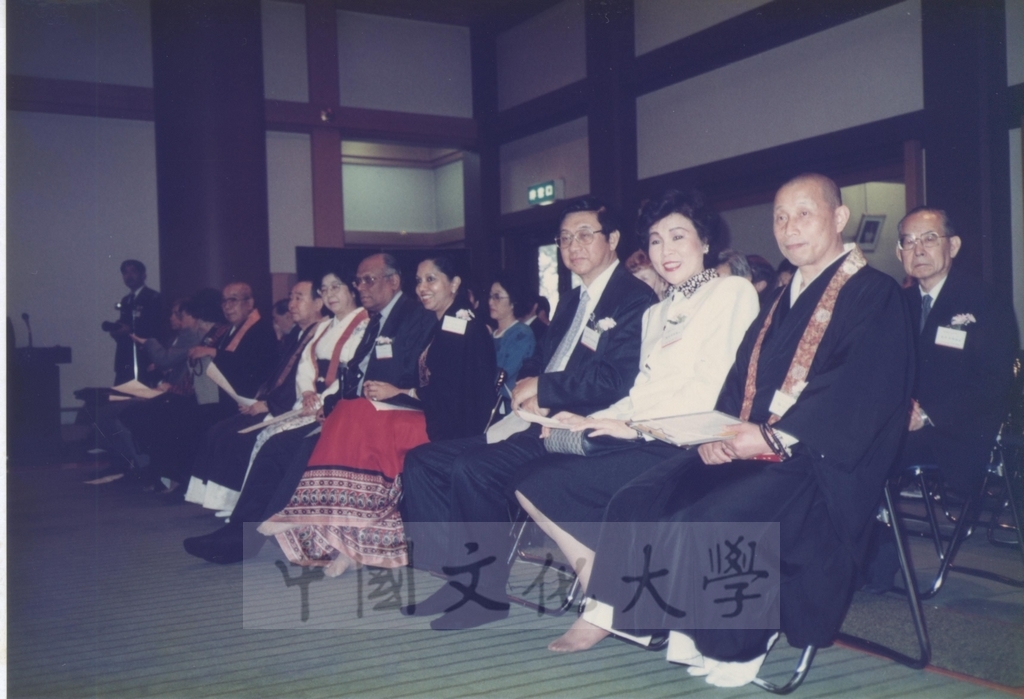 1991年4月7日董事長張鏡湖一行五人前往橫濱訪問日本孝道教團統理岡野正貫夫婦並參加該團恭祝釋迦佛聖誕祭典的圖檔，第14張，共15張