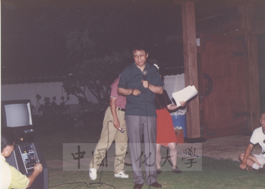 1993年7月11日本校教職員自強活動在董事長張鏡湖、校長林彩梅引領下前往琉球旅遊的圖檔，第4張，共8張
