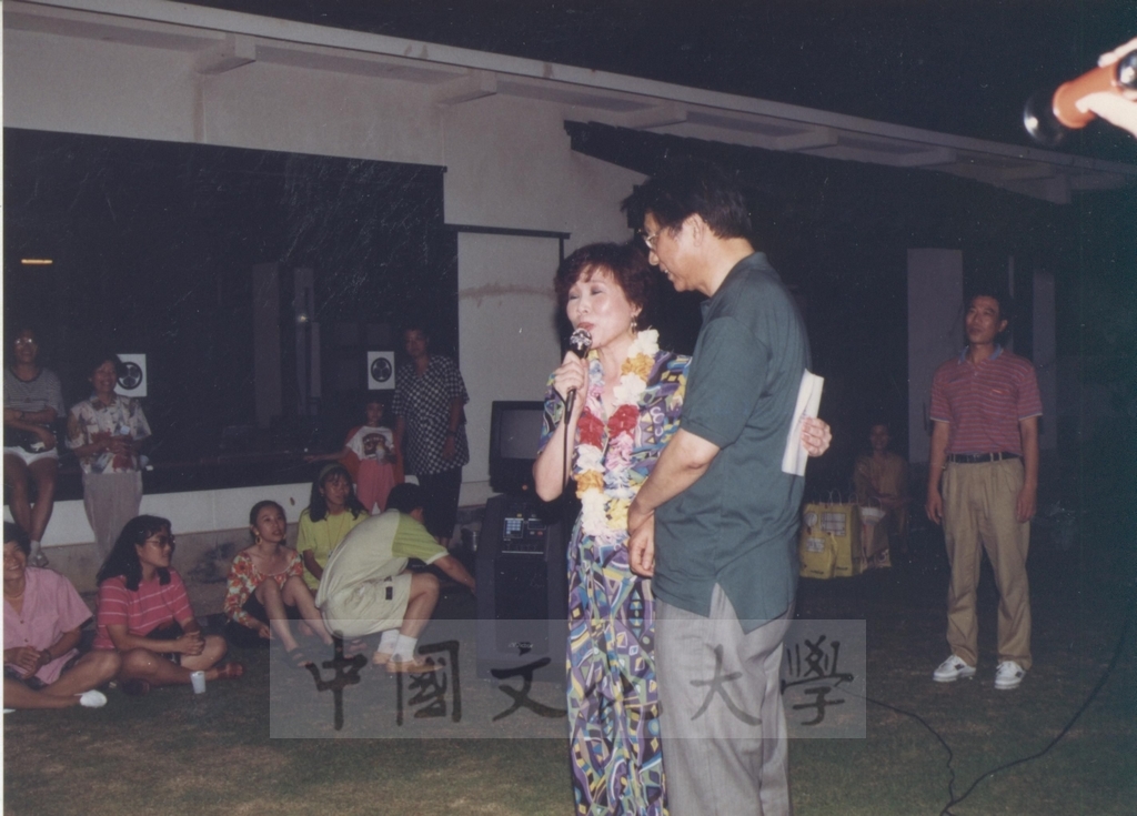 1993年7月11日本校教職員自強活動在董事長張鏡湖、校長林彩梅引領下前往琉球旅遊的圖檔，第5張，共8張