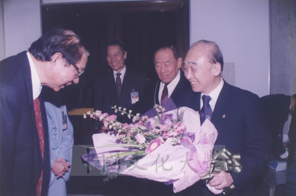 1995年3月7日韓國慶熙大學總長趙永植來華訪問的圖檔，第5張，共12張