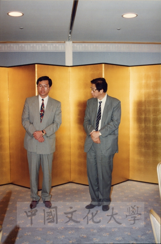 1995年7月7日董事長張鏡湖率同校長林彩梅等五人啟程赴日參訪的圖檔，第5張，共15張