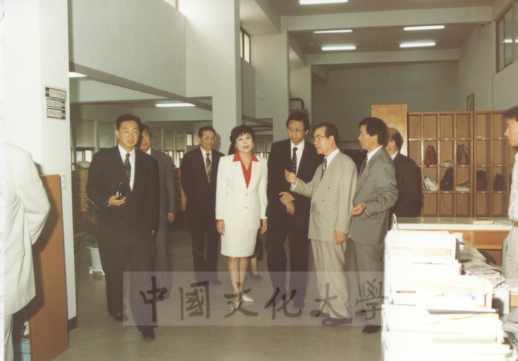 1995年9月28日至10月1日董事長張鏡湖率同董事穆閩珠、學務長陳嘉遠、韓文系副教授吳惠純出訪韓國的圖檔，第15張，共48張