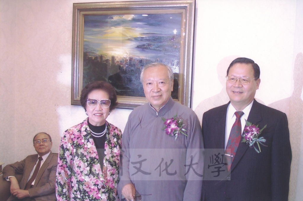 2003年4月11日台灣創價學會舉辦「盡攜書畫到天涯─歐豪年作品展」開幕剪綵的圖檔，第66張，共66張