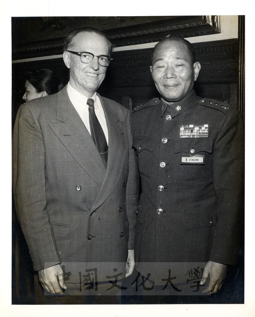 美國參議員周以德(Walter H. Judd)與周志柔將軍合影。的圖檔，第1張，共1張