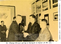 1968年11月21日九段棋士林海峰先生訪問中化學院的圖片