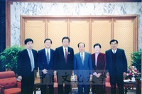 1999年11月30日董事長張鏡湖拜會中共國務院副總理錢其琛先生的圖片