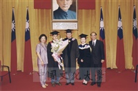 2002年6月14日中國文化大學九十學年度畢業典禮的圖片