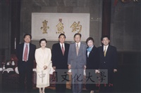 2002年6月24日董事長張鏡湖出訪大陸時拜會大陸國台辦主任陳雲林的圖片