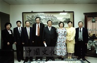 2001年3月15日彰化建國學院董事長吳聯星蒞臨本校拜會董事長張鏡湖的圖片