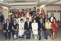 2000年11月為紀念張創辦人百歲誕辰，本校美術系特舉辦「中國文化大學美術系教授暨校友聯展」活動的圖片