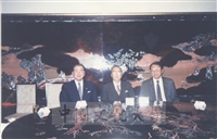 1994年4月8日駐日代表林金莖先生在目黑雅叙園宴請董事長張鏡湖、校長林彩梅等教授訪問團成員及創價大學校長的圖片