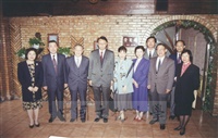 1994年9月5日董事長張鏡湖與貴賓及師長合影的圖片