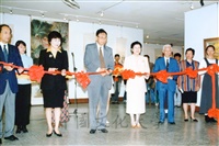 1997年11月5日本校第三十四屆美術系秋季學生美展開幕剪綵的圖片