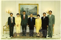 1996年4月3日董事長張鏡湖獲頒創價大學名譽學位後拜訪創價學會名譽會長池田大作伉儷的圖片